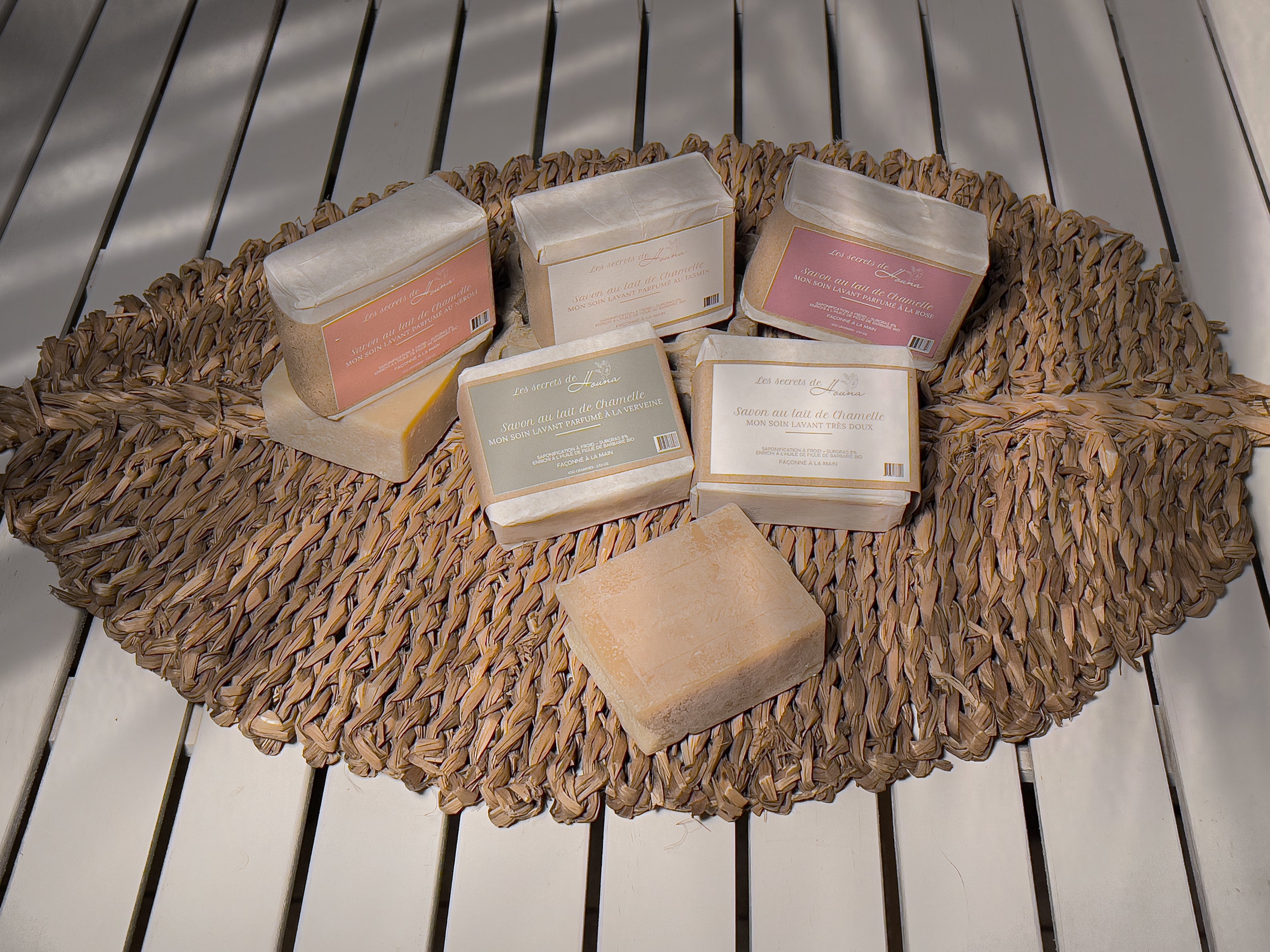 Les 7 atouts beauté du savon au lait de chamelle pour les peaux sensibles