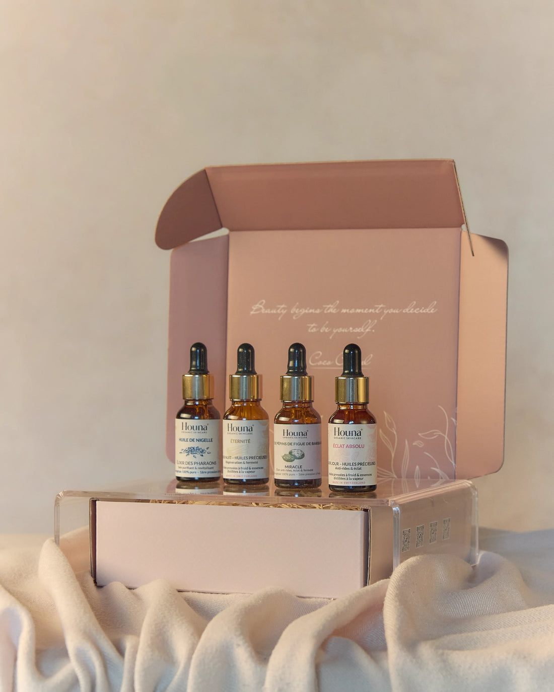 Le Coffret Signature Houna pour la Fête des Mères - rituel beauté complet jour et nuit, 4 soins anti-âge aux huiles précieuses, marque suisse premium